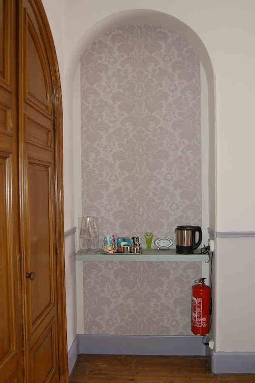 Bed and Breakfast La Vieille Ecole Bourgougnague Экстерьер фото