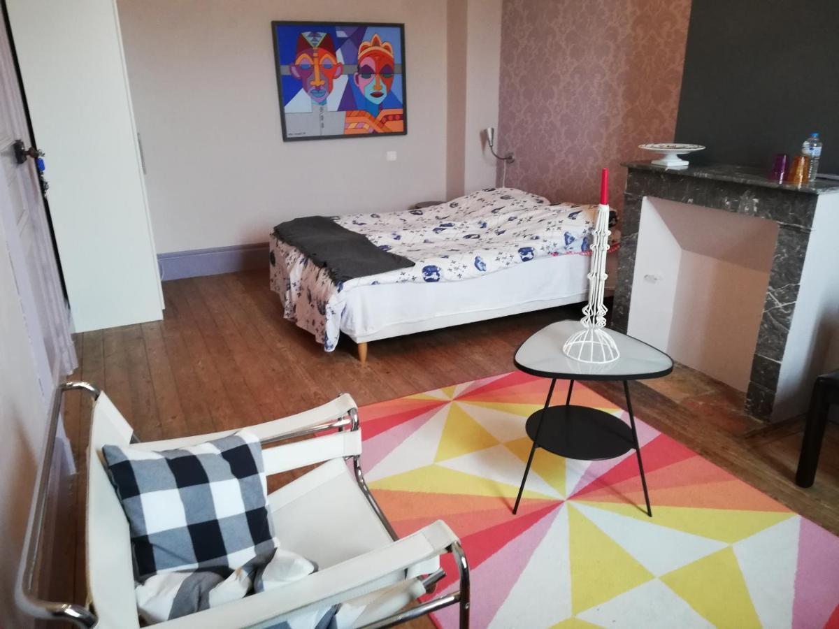 Bed and Breakfast La Vieille Ecole Bourgougnague Экстерьер фото